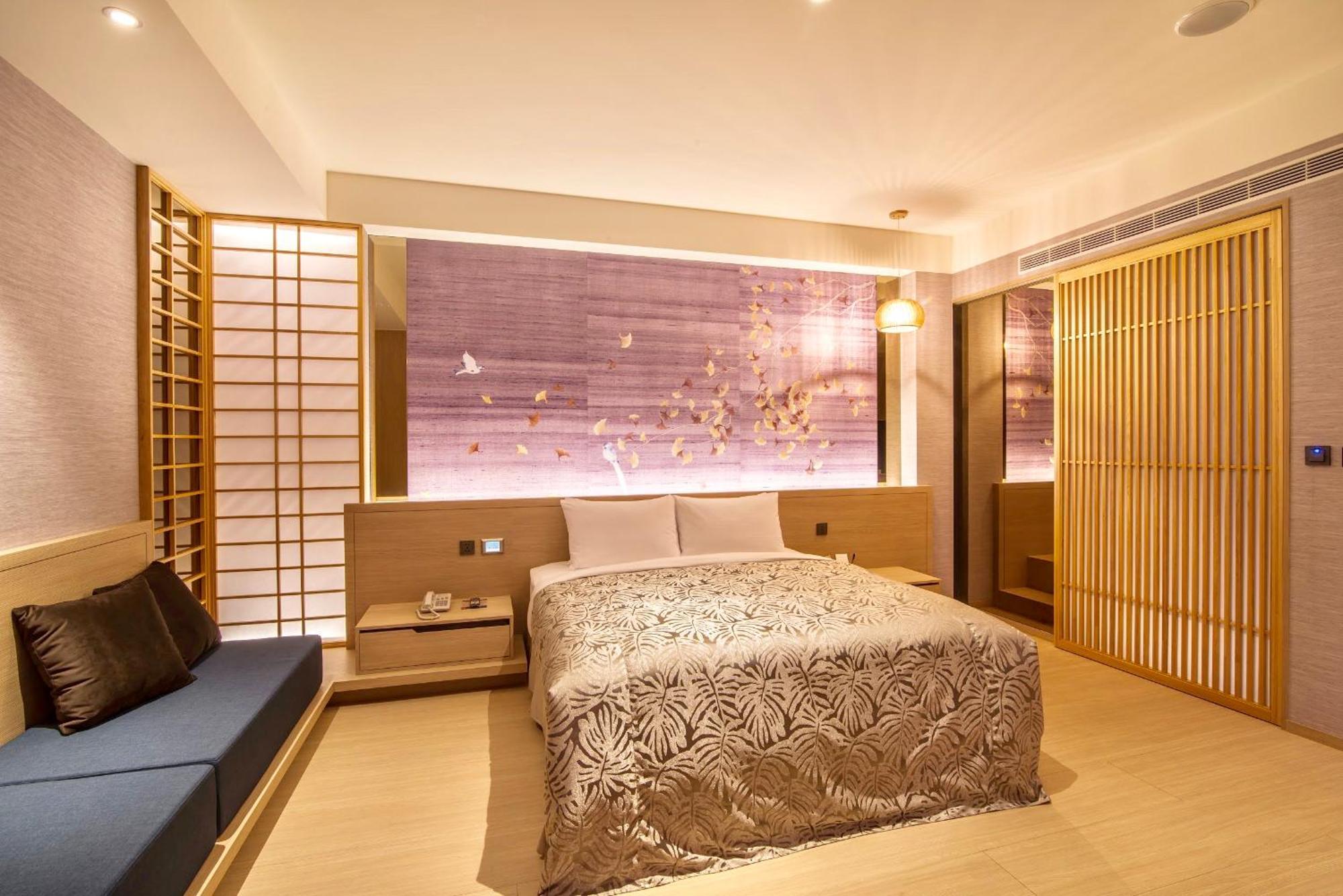 Luv U Motel Kaohsiung Bagian luar foto